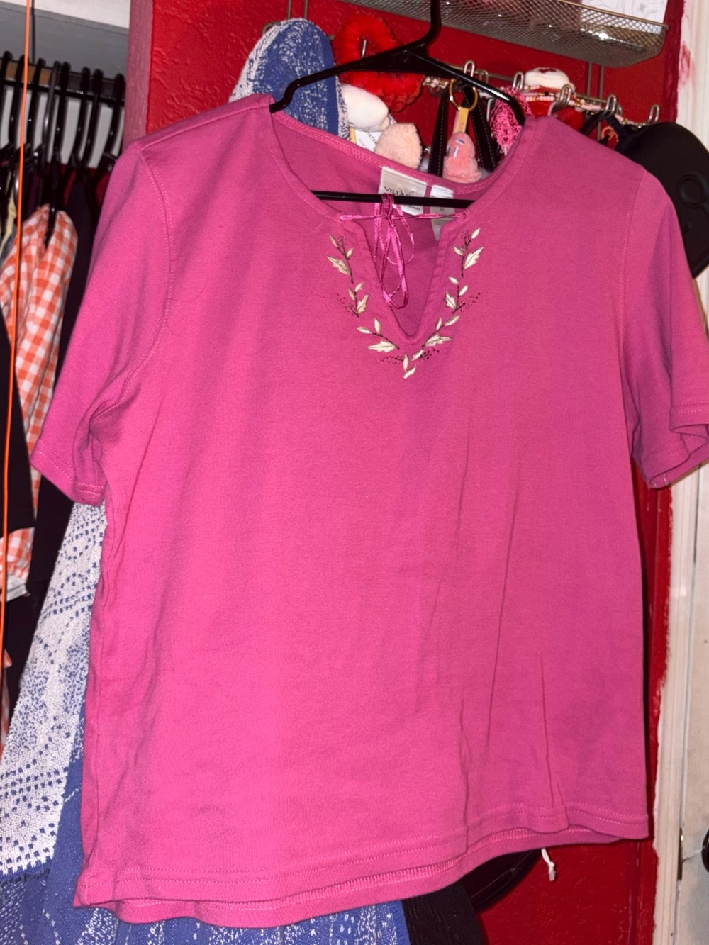 Liz Claiborne Fuchsia Short Sleeve Top with Embroidered V-Neck